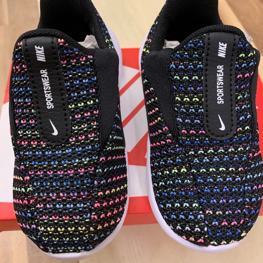 Nike Unisex Toddler Shoes Size 5C